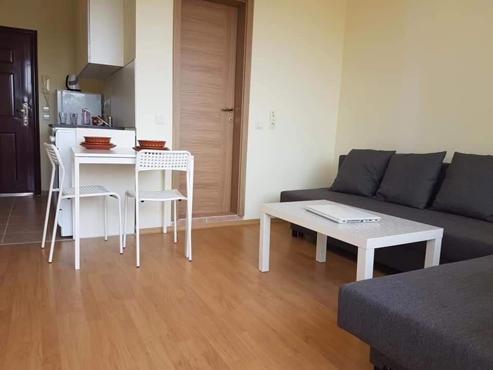 Holiday Fort Golf Club - Premium Apartments Pantai Sunny Bagian luar foto