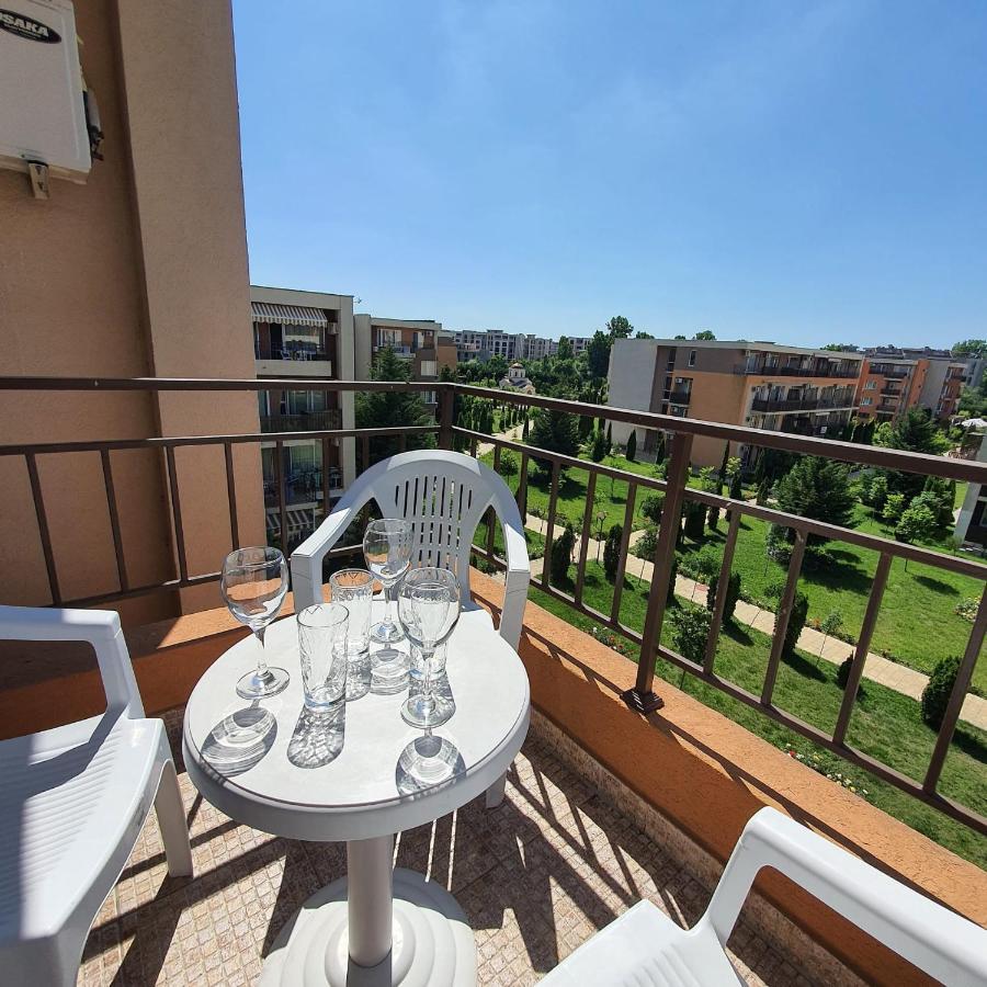 Holiday Fort Golf Club - Premium Apartments Pantai Sunny Bagian luar foto